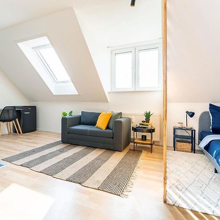Vollausgtesttattes Modernes Studio,Nahe Btu,Netflix,Kostenloser Tiefgaragenstellplatz Cottbus Ngoại thất bức ảnh